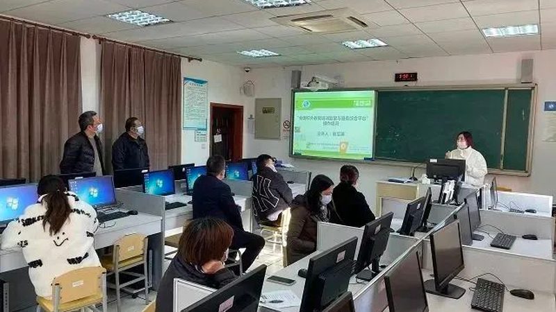 在职研究生培训：如何理性对比价格与价值